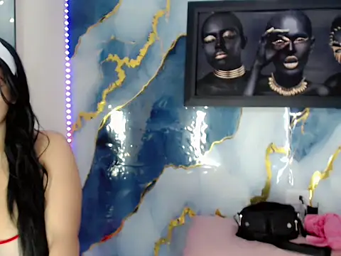 Yasmine Tapias online show from June 2026 09:26:02 PM