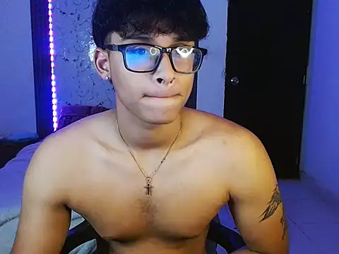 Snapshot of Mr_yisuzz chatting on May 2026 11:29:02 AM Mr yisuzz online show from May 2026 11:29:02 AM