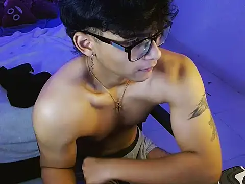 Mr yisuzz online show from May 2026 11:19:01 AM