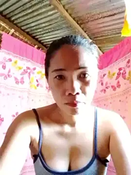 hotmom lyn online show from May 2026 11:57:01 PM