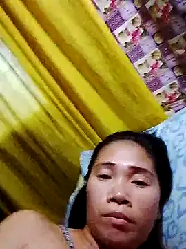hotmom lyn online show from June 2026 09:25:02 PM