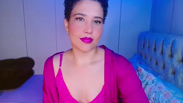 luasecret21 online show from May 2026 05:44:01 PM