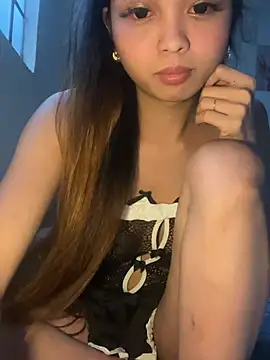 LadySachi online show from June 2026 10:44:02 PM