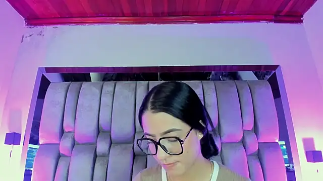 Milawink online show from July 2026 07:34:02 PM
