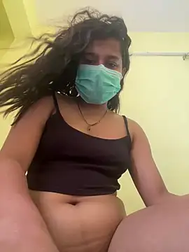 Snapshot of Yalina_ chatting on June 2026 07:17:02 AM Yalina online show from June 2026 07:17:02 AM
