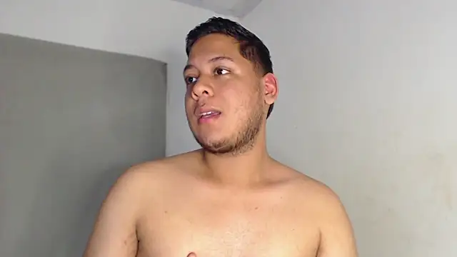 Snapshot of nicolas_cr1 chatting on June 2026 08:21:01 PM nicolas cr1 online show from June 2026 08:21:01 PM