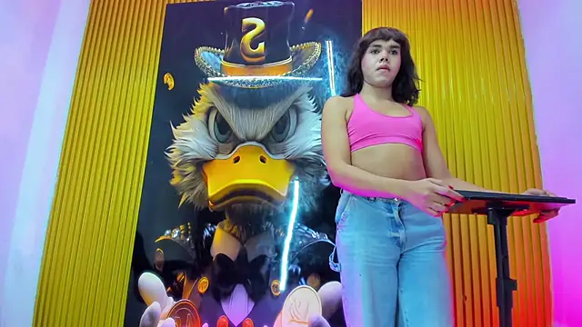AndreaGiraldo  online show from June 2026 07:47:01 PM