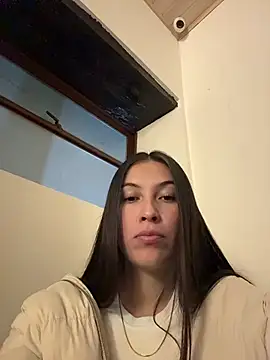 EliiVayne online show from June 2026 01:47:02 AM