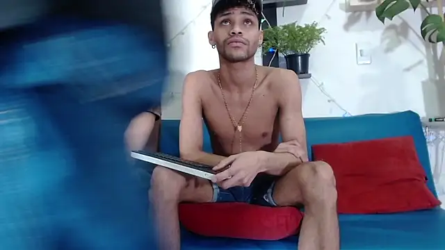 STRANGER BOYS online show from May 2026 10:07:01 PM