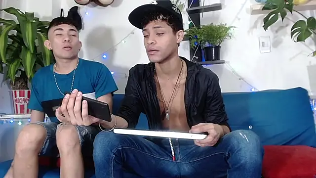 STRANGER BOYS online show from May 2026 10:19:01 PM