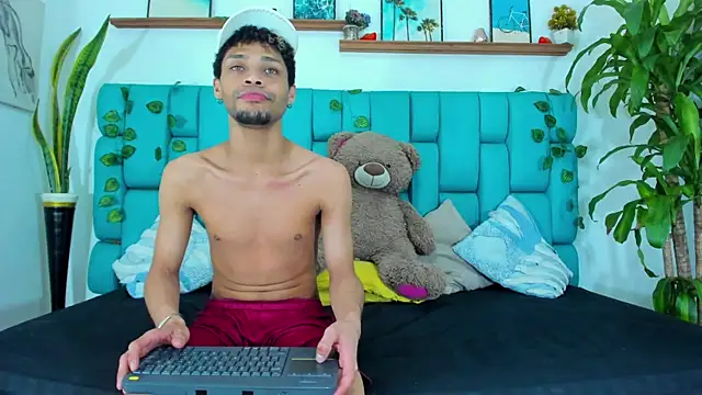 STRANGER BOYS online show from July 2026 05:31:01 PM