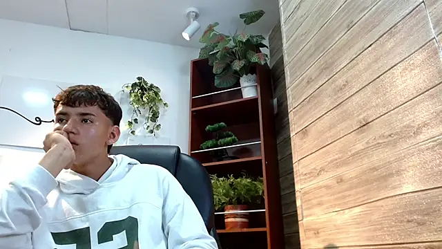 Ryan grayx online show from May 2026 02:36:02 PM