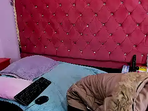 Bunny Foxx  online show from May 2026 02:52:01 AM