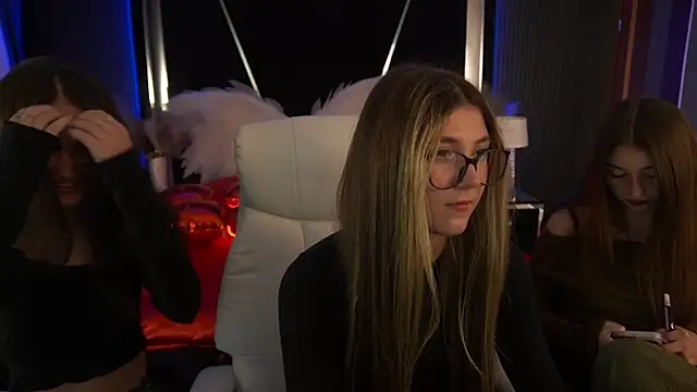 Talia Blakwood online show from June 2026 06:56:01 PM