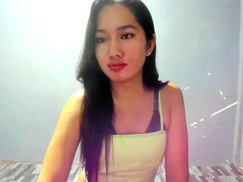 NikitaLuxe online show from May 2026 12:57:02 PM