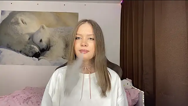 StefiMoon online show from May 2026 03:08:02 PM