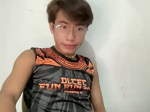 grumpyyy2003 online show from June 2026 05:43:02 AM