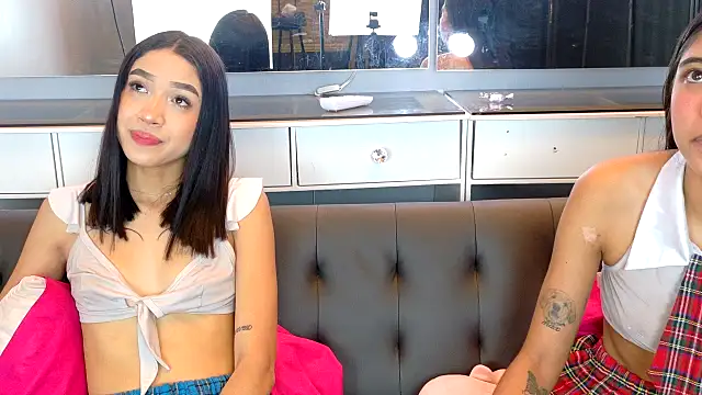 velvetmia68 online show from July 2026 01:15:02 PM