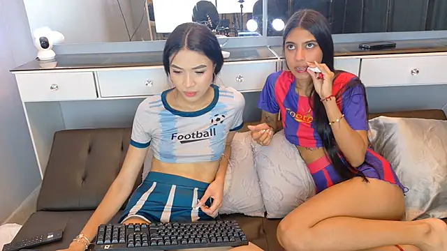 velvetmia68 online show from July 2026 01:24:02 PM