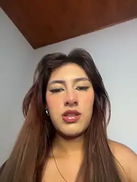 velariasoft  online show from June 2026 03:55:02 PM