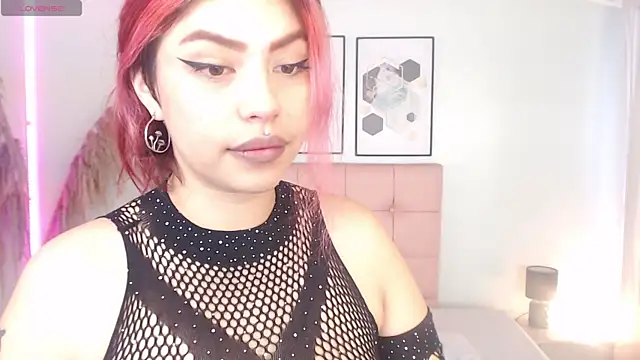 LilMoon  online show from June 2026 02:38:01 PM