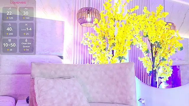 JuliiaSantos online show from June 2026 02:24:01 AM