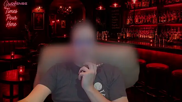 Snapshot of WhiskeyLounge chatting on May 2026 10:17:01 PM WhiskeyLounge online show from May 2026 10:17:01 PM