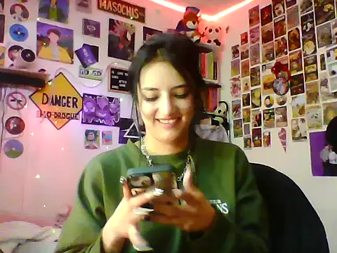 Snapshot of angelgirl2006 chatting on June 2026 06:35:01 PM angelgirl2006 online show from June 2026 06:35:01 PM