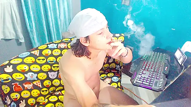 MrKingsaintx online show from July 2026 12:09:02 AM