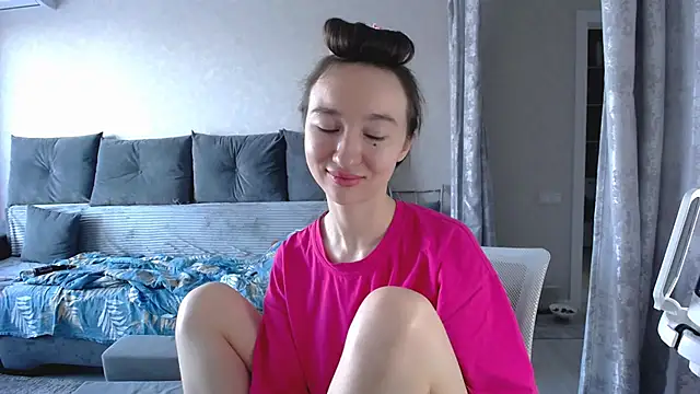 Snapshot of Maryana_Ro chatting on October 2025 07:53:02 AM Maryana Ro online show from October 2025 07:53:02 AM