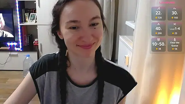 Snapshot of Maryana_Ro chatting on July 2026 10:03:01 PM Maryana Ro online show from July 2026 10:03:01 PM