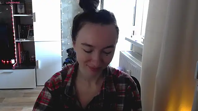 Snapshot of Maryana_Ro chatting on July 2026 12:21:02 PM Maryana Ro online show from July 2026 12:21:02 PM