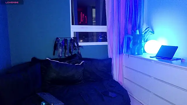 Skadii  online show from June 2026 06:29:02 AM