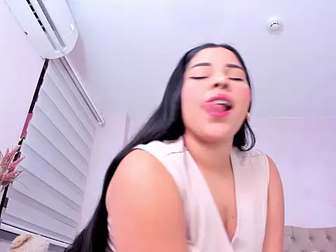 EmilySanchezz online show from July 2026 11:49:02 AM
