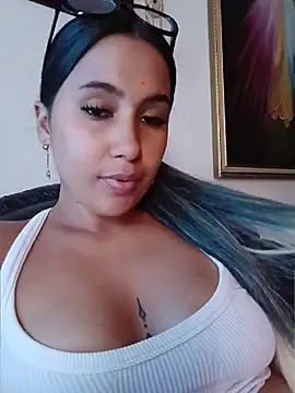 shantall cute online show from July 2026 06:36:01 PM