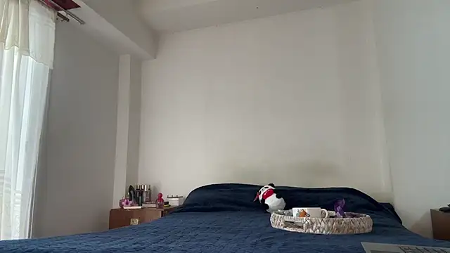 Natalieyourdream online show from June 2026 02:22:01 PM