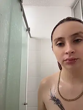 Sophia LuxxX online show from June 2026 05:29:02 PM