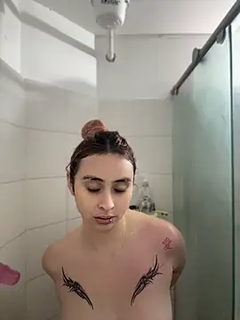 Sophia LuxxX online show from July 2026 06:46:01 PM