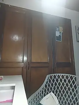 xcleila online show from June 2026 03:13:02 AM