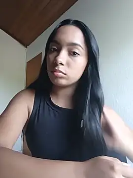 xcleila online show from July 2026 09:52:02 PM