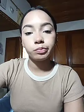 xcleila online show from July 2026 09:41:01 PM