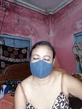 MoonLusty online show from June 2026 02:58:02 AM