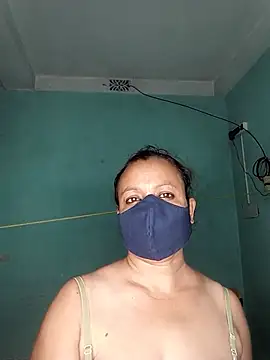 MoonLusty online show from June 2026 12:04:01 PM