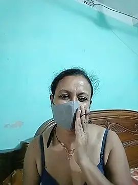 MoonLusty online show from July 2026 03:09:02 AM