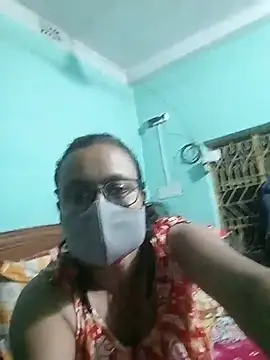 MoonLusty online show from July 2026 05:26:02 PM