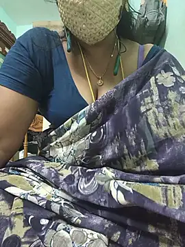 Snapshot of Tamil-kaviya98 chatting on June 2026 05:32:01 PM Tamil-kaviya98 online show from June 2026 05:32:01 PM