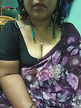 Snapshot of Tamil-kaviya98 chatting on June 2026 05:45:01 PM Tamil-kaviya98 online show from June 2026 05:45:01 PM