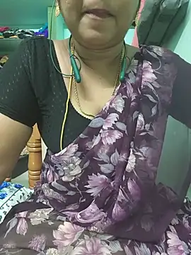 Snapshot of Tamil-kaviya98 chatting on June 2026 07:57:01 AM Tamil-kaviya98 online show from June 2026 07:57:01 AM