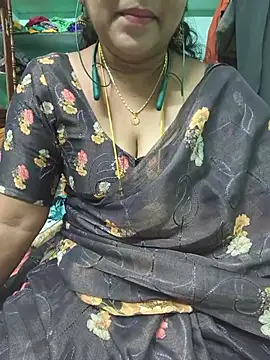 Snapshot of Tamil-kaviya98 chatting on June 2026 05:51:01 PM Tamil-kaviya98 online show from June 2026 05:51:01 PM