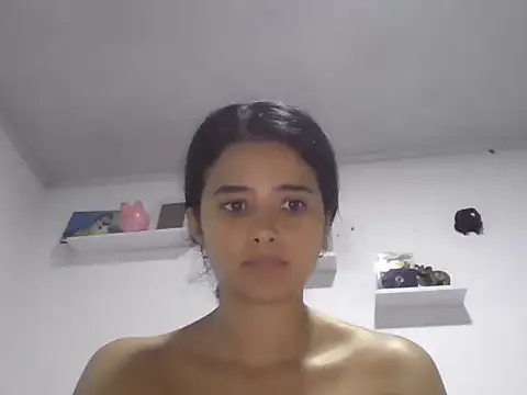 micaelamoreno18 online show from May 2026 05:11:01 PM